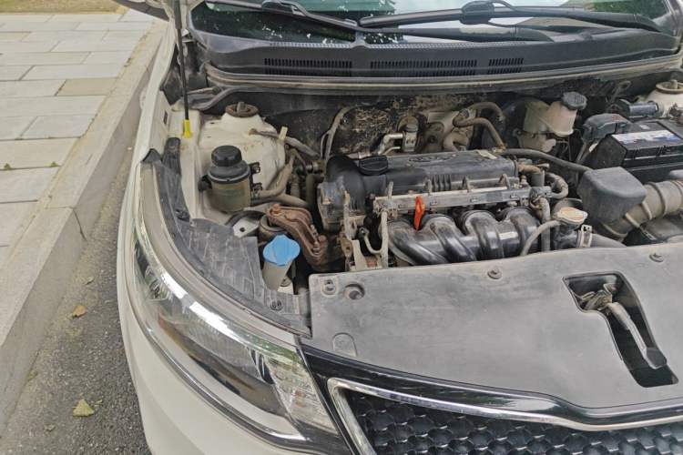 Used Kia K2 2015 Sedan 1.4L MT GLS Engine Bay Right