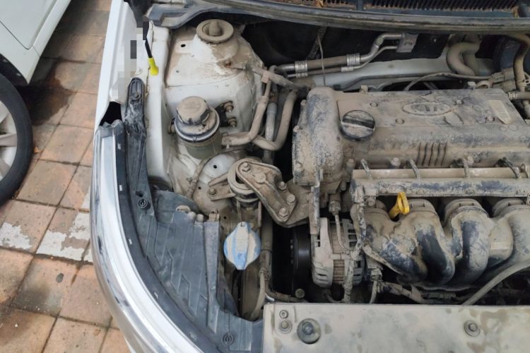 Used Kia K2 2015 Sedan 1.4L MT GLS Engine Bay Right