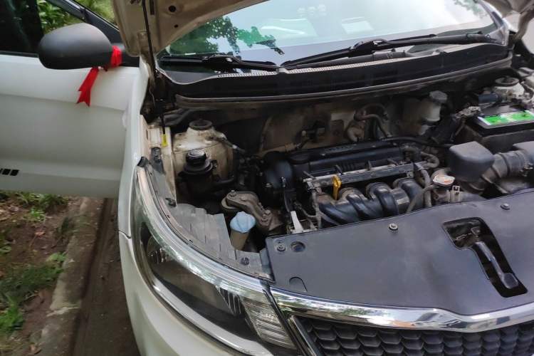 Used Kia K2 2015 Sedan 1.4L Manual Transmission GL Engine Bay Right
