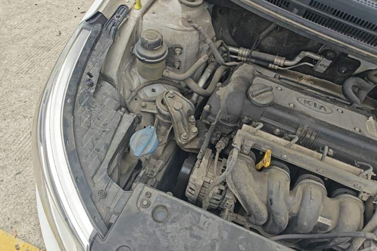 Used Kia K2 2015 Sedan 1.4L Manual Transmission GL Engine Bay Right