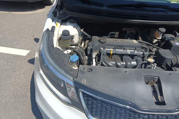 Used Kia K2 2015 Sedan 1.4L MT GLS Engine Bay Right