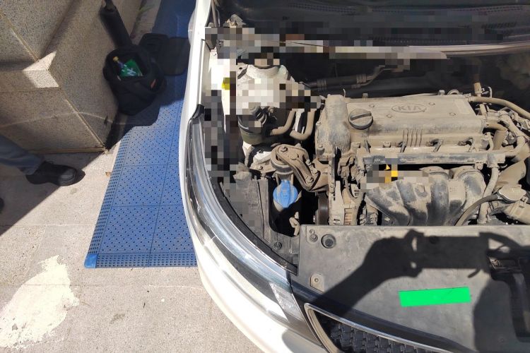 Used Kia K2 2015 Sedan 1.4L MT GLS Engine Bay Right