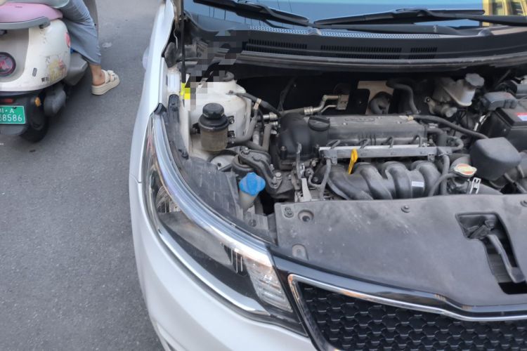 Used Kia K2 2015 Sedan 1.4L MT GLS Engine Bay Right