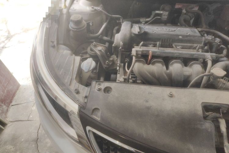 Used Kia K2 2015 Sedan 1.4L Automatic GLS Engine Bay Right