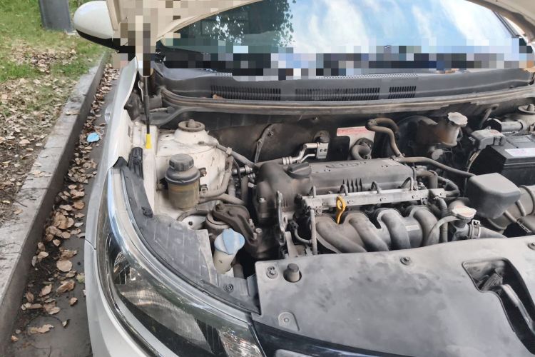 Used Kia K2 2015 Sedan 1.4L MT GLS Engine Bay Right