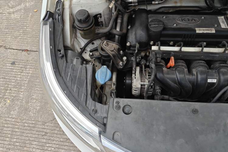 Used Kia K2 2015 Sedan 1.4L Automatic GLS Engine Bay Right
