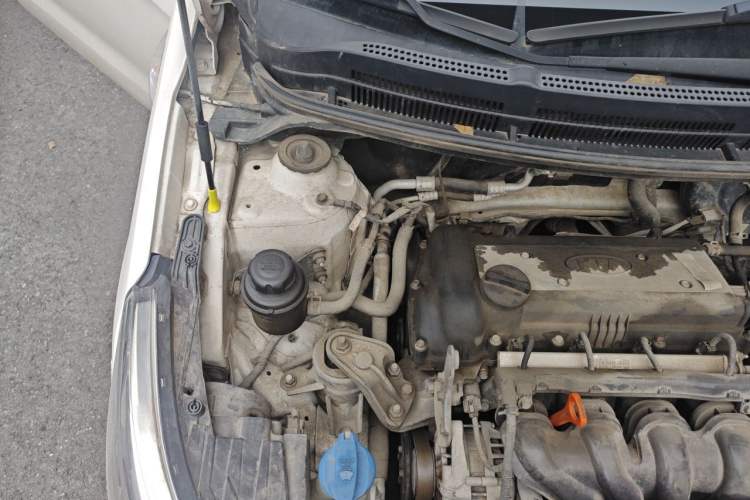 Used Kia K2 2015 Sedan 1.4L Manual Transmission GL Engine Bay Right