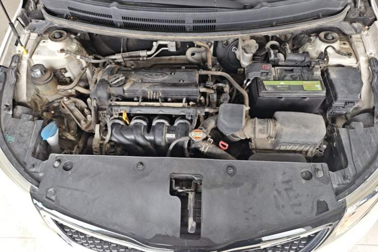 Used Kia K2 2015 Hatchback 1.4L AT GLS Cool Edition Engine Bay