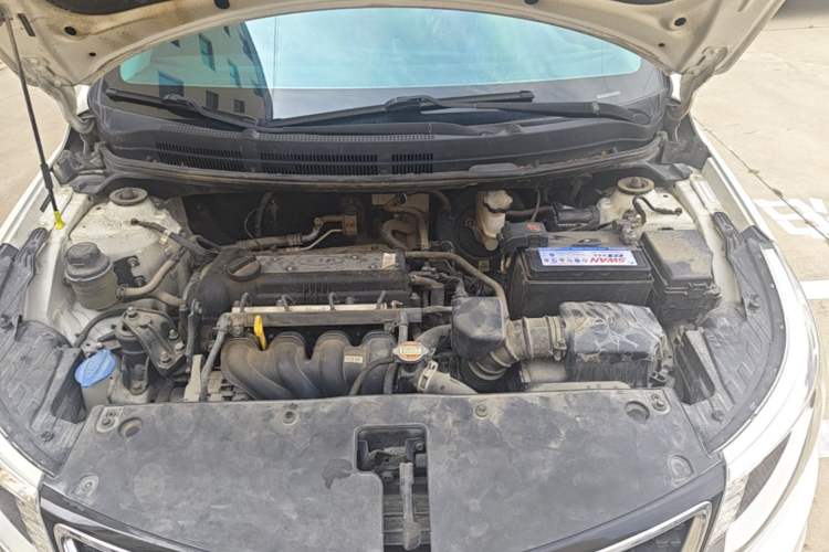 Used Kia K2 2015 Sedan 1.4L MT GLS Engine Bay