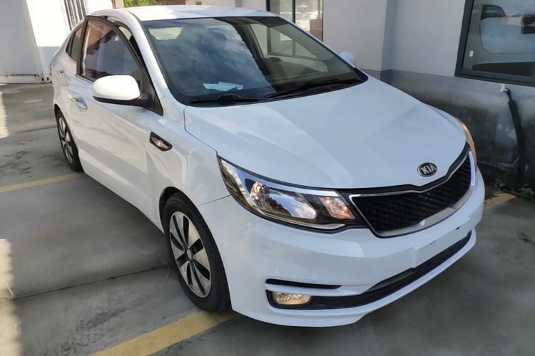 Used Kia K2 2015 Sedan 1.4L Automatic GLS Exterior 1