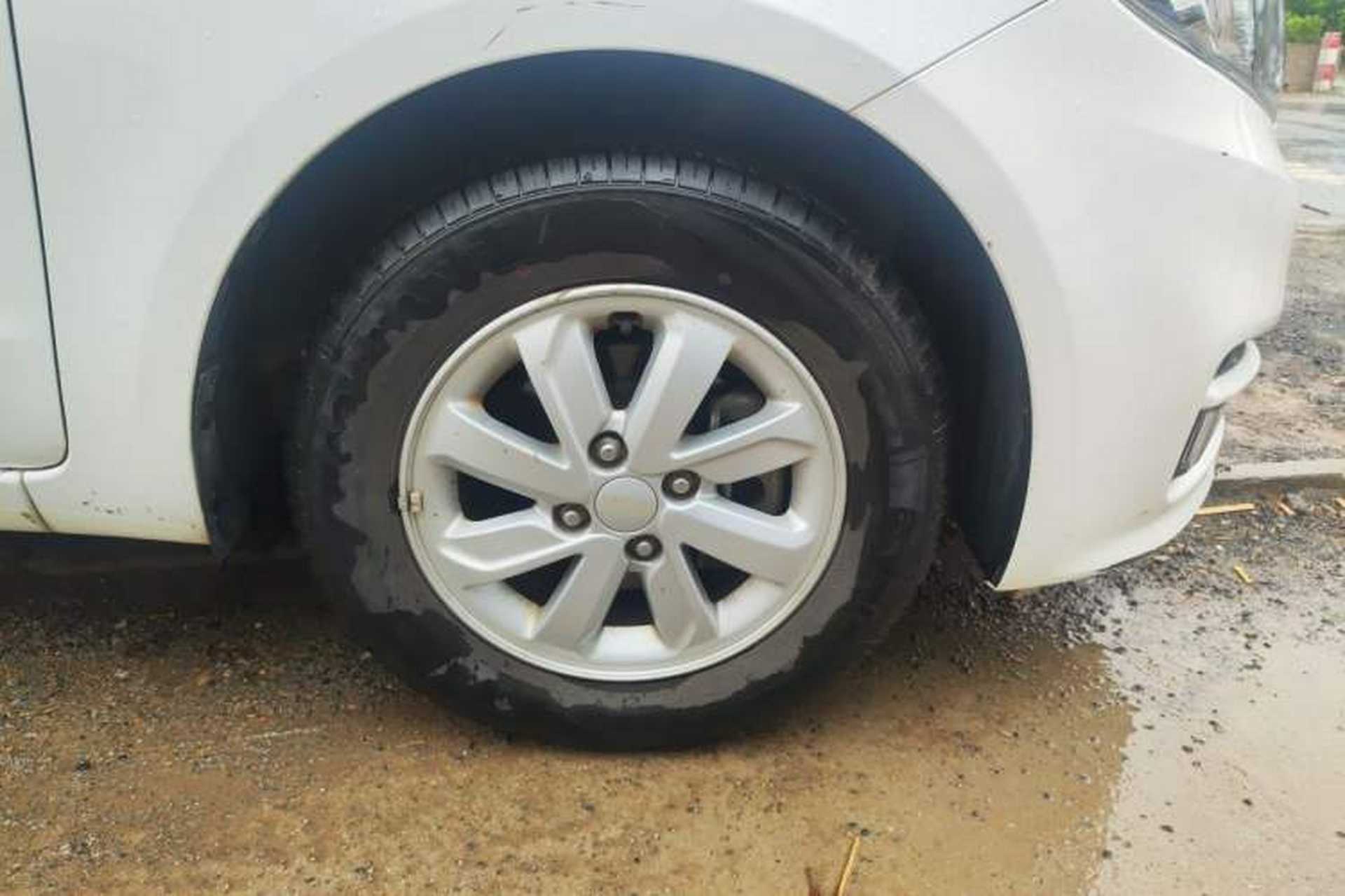 Used Kia K2 2015 Sedan 1.4L MT GLS Exterior 1