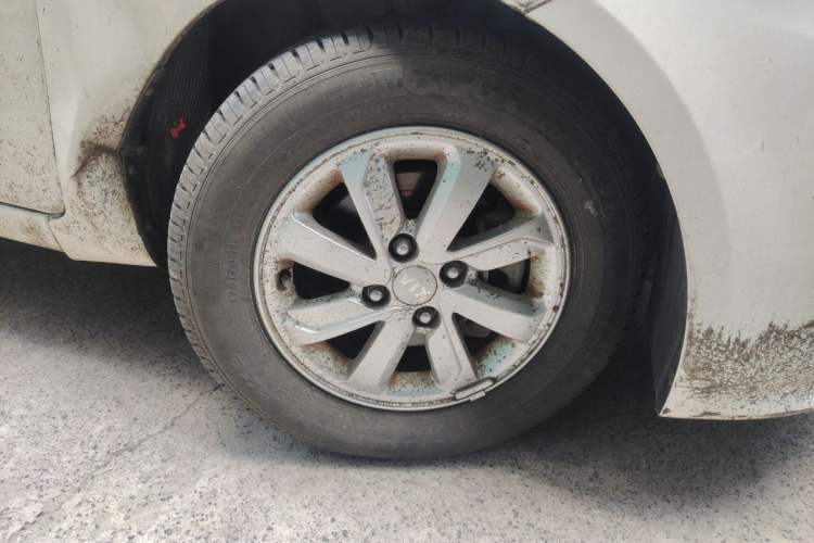 Used Kia K2 2015 Sedan 1.4L MT GLS Exterior 1