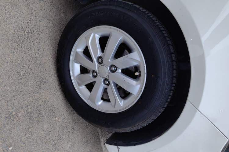 Used Kia K2 2015 Sedan 1.4L MT GLS Exterior 1