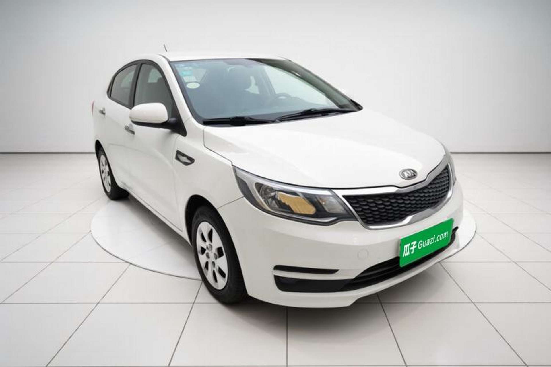 Used Kia K2 2015 Sedan 1.4L Automatic GLS Exterior 1