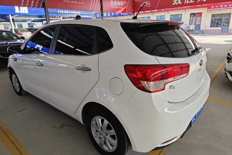 Used Kia K2 2015 Hatchback 1.4L AT GLS Cool Edition Exterior 2