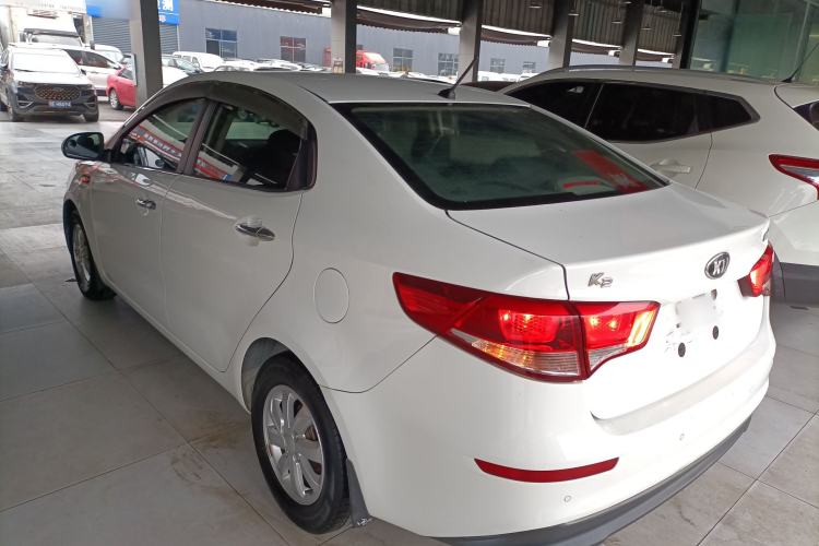 Used Kia K2 2015 Sedan 1.4L Automatic GLS Exterior 2