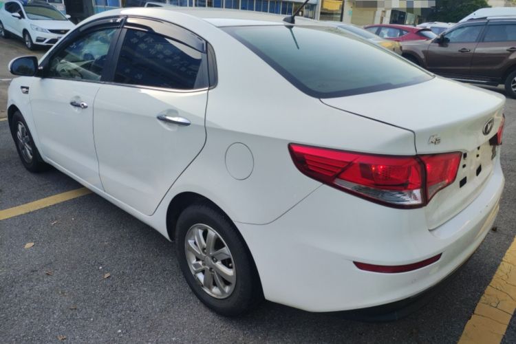 Used Kia K2 2015 Sedan 1.4L Automatic GLS Exterior 2