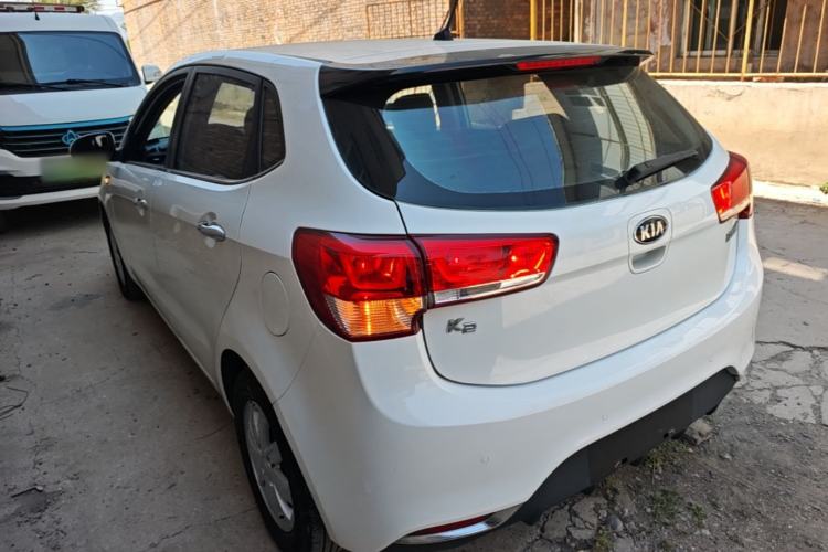 Used Kia K2 2015 Hatchback 1.4L AT GLS Cool Edition Exterior 2