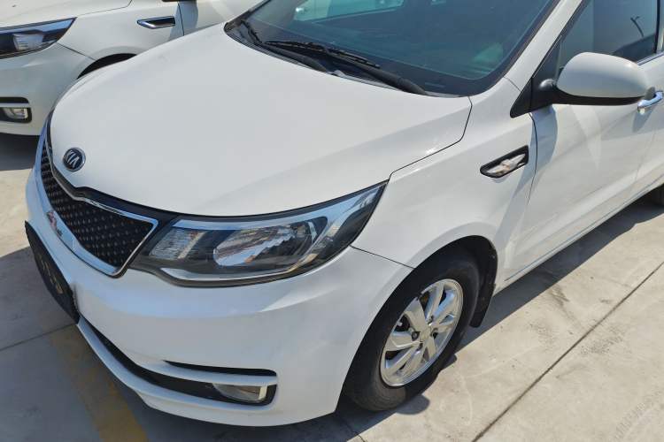 Used Kia K2 2015 Hatchback 1.4L AT GLS Cool Edition Exterior 2
