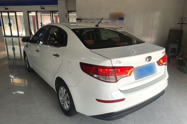 Used Kia K2 2015 Sedan 1.4L MT GLS Exterior 2