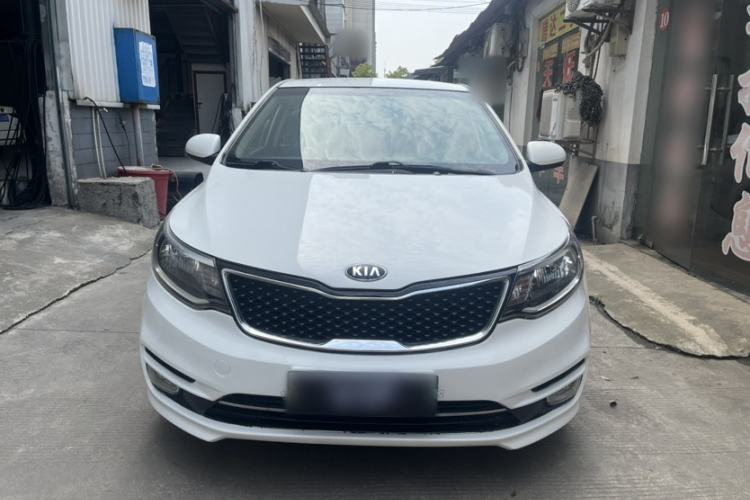 Used Kia K2 2015 Sedan 1.4L Automatic GLS Exterior 2