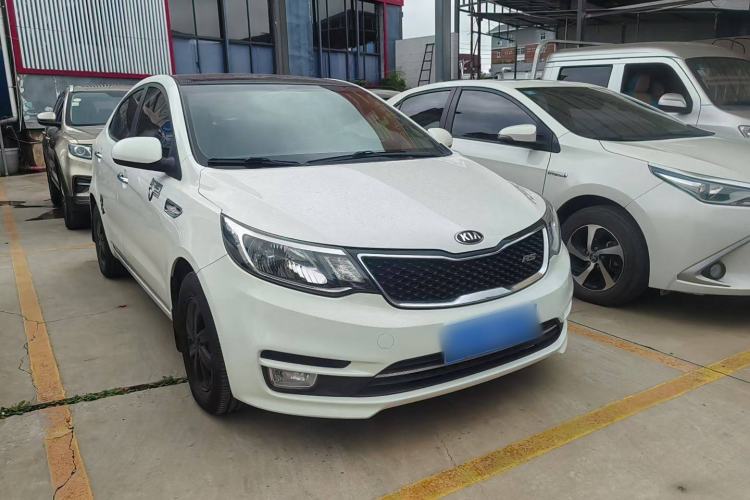 Used Kia K2 2015 Sedan 1.4L MT GLS Exterior 2
