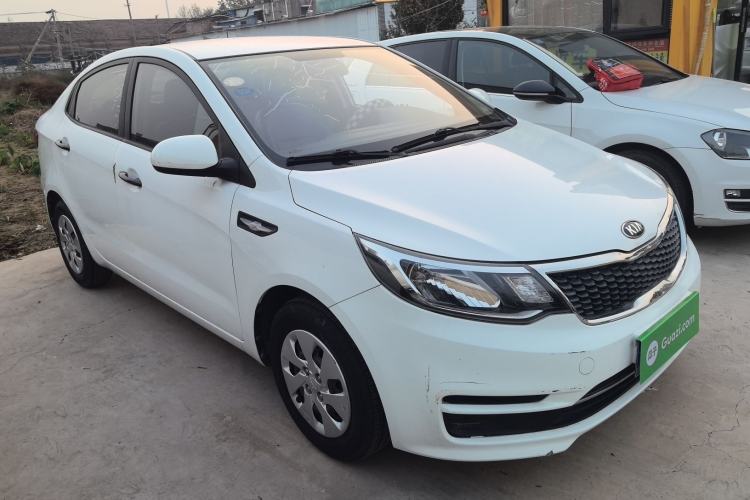 Used Kia K2 2015 Sedan 1.4L Automatic GLS Exterior 2
