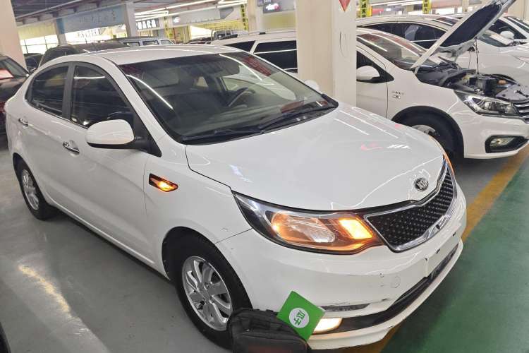 Used Kia K2 2015 Sedan 1.4L MT GLS Exterior 2