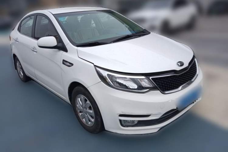 Used Kia K2 2015 Sedan 1.4L Automatic GLS Exterior 2