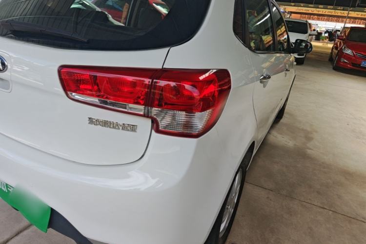Used Kia K2 2015 Hatchback 1.4L AT GLS Cool Edition Exterior 3