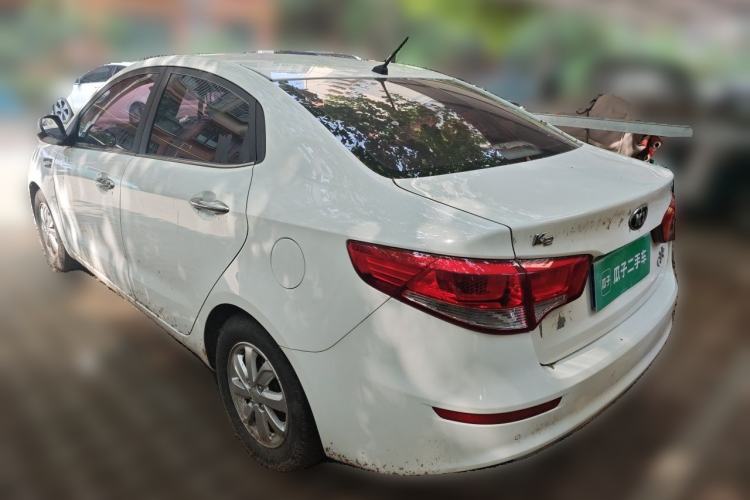 Used Kia K2 2015 Sedan 1.4L MT GLS Exterior 3