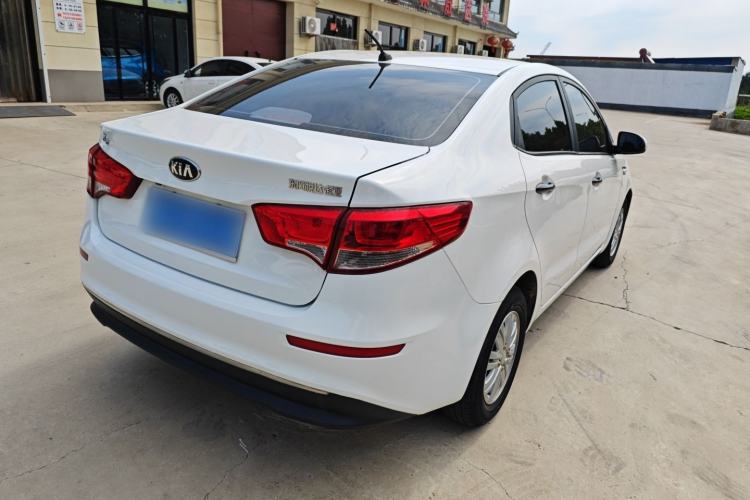 Used Kia K2 2015 Sedan 1.4L Automatic GLS Exterior 3