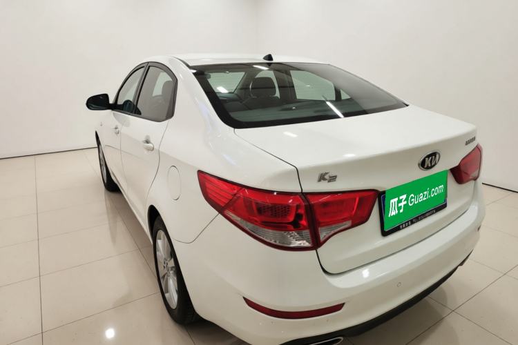 Used Kia K2 2015 Sedan 1.4L MT GLS Exterior 3