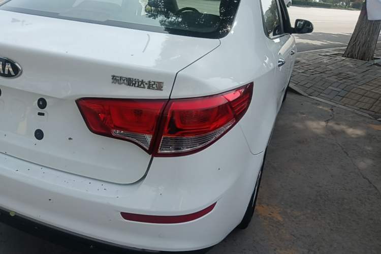 Used Kia K2 2015 Sedan 1.4L MT GLS Exterior 3
