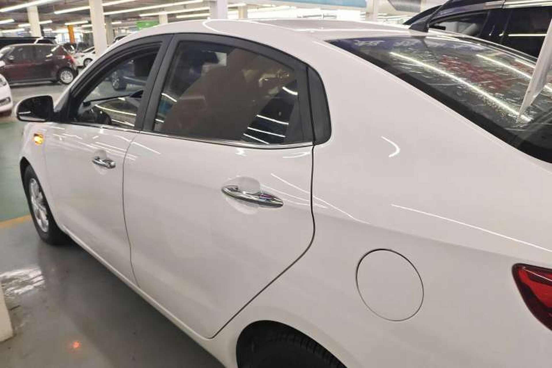 Used Kia K2 2015 Sedan 1.4L MT GLS Exterior 3