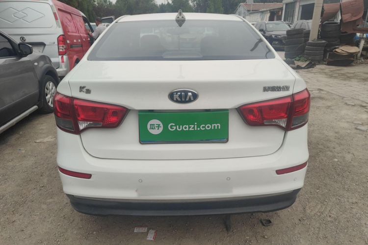 Used Kia K2 2015 Sedan 1.4L MT GLS Exterior 4