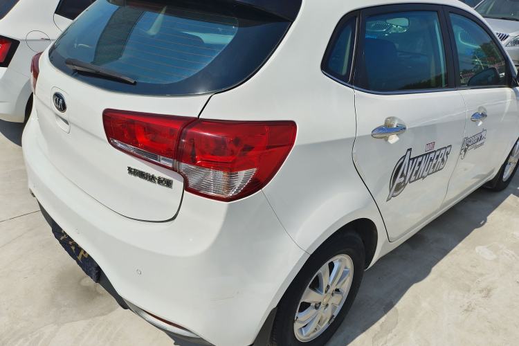 Used Kia K2 2015 Hatchback 1.4L AT GLS Cool Edition Exterior 4