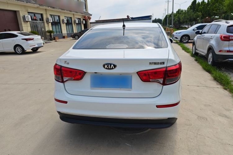 Used Kia K2 2015 Sedan 1.4L Automatic GLS Exterior 4