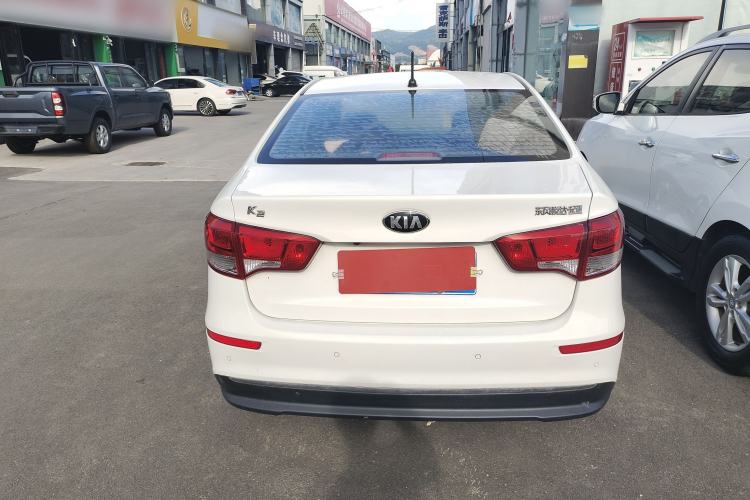 Used Kia K2 2015 Sedan 1.4L Automatic GLS Exterior 4