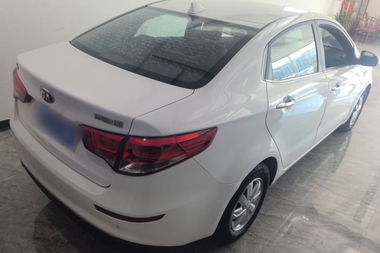 Used Kia K2 2015 Sedan 1.4L Automatic GLS Exterior 4