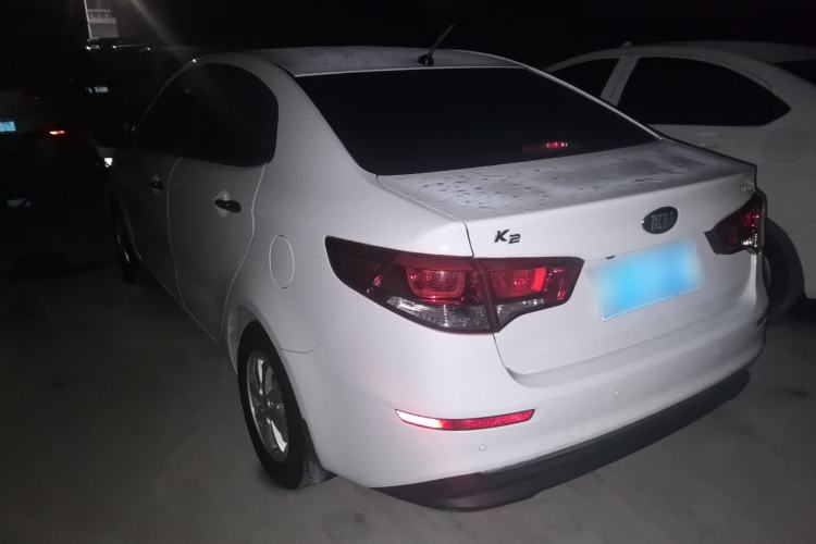 Used Kia K2 2015 Sedan 1.4L Automatic GLS Exterior 4