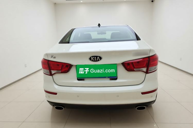 Used Kia K2 2015 Sedan 1.4L MT GLS Exterior 4