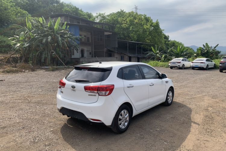 Used Kia K2 2015 Hatchback 1.4L MT GLS Cool Edition Exterior 4