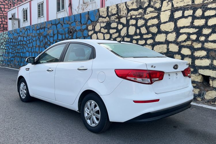 Used Kia K2 2015 Sedan 1.4L Automatic GLS Exterior 4