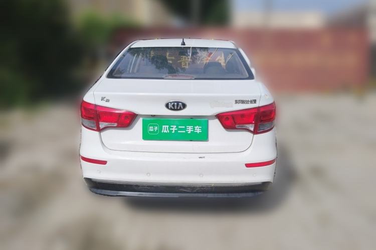 Used Kia K2 2015 Sedan 1.4L Automatic GLS Exterior 4