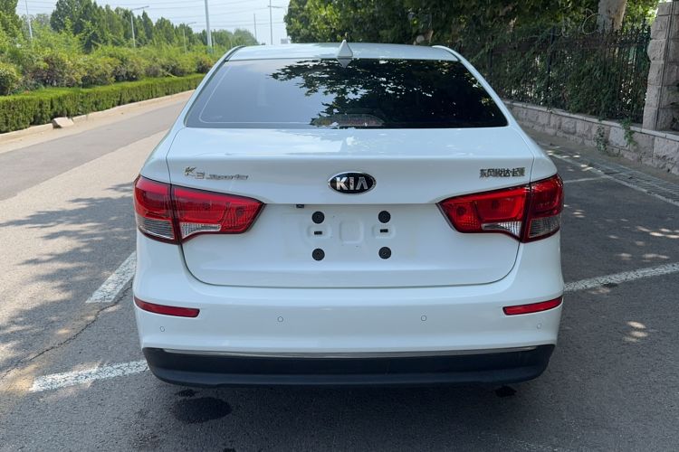 Used Kia K2 2015 Sedan 1.4L Automatic GLS Exterior 4