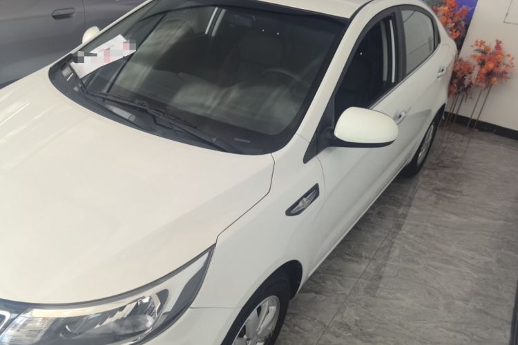 Used Kia K2 2015 Sedan 1.4L Automatic GLS Exterior 5