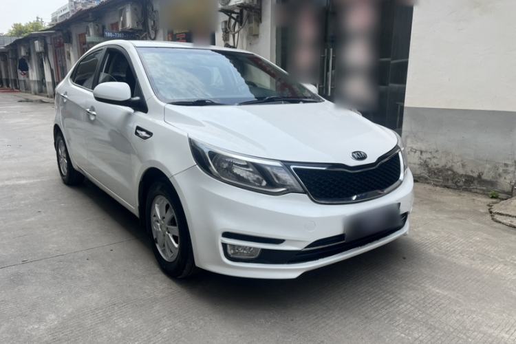 Used Kia K2 2015 Sedan 1.4L Automatic GLS Exterior 5