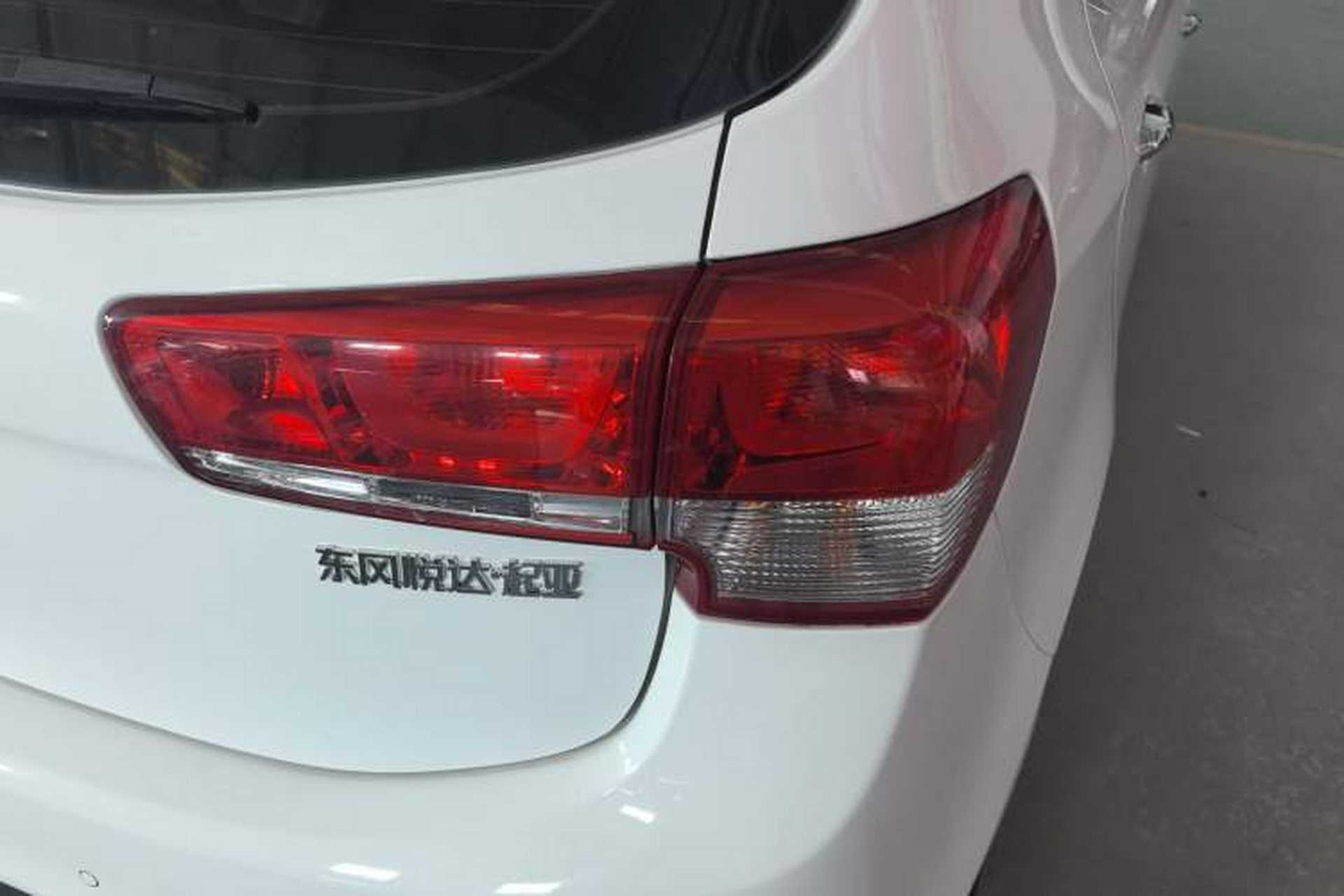 Used Kia K2 2015 Hatchback 1.4L MT GLS Cool Edition Exterior 6