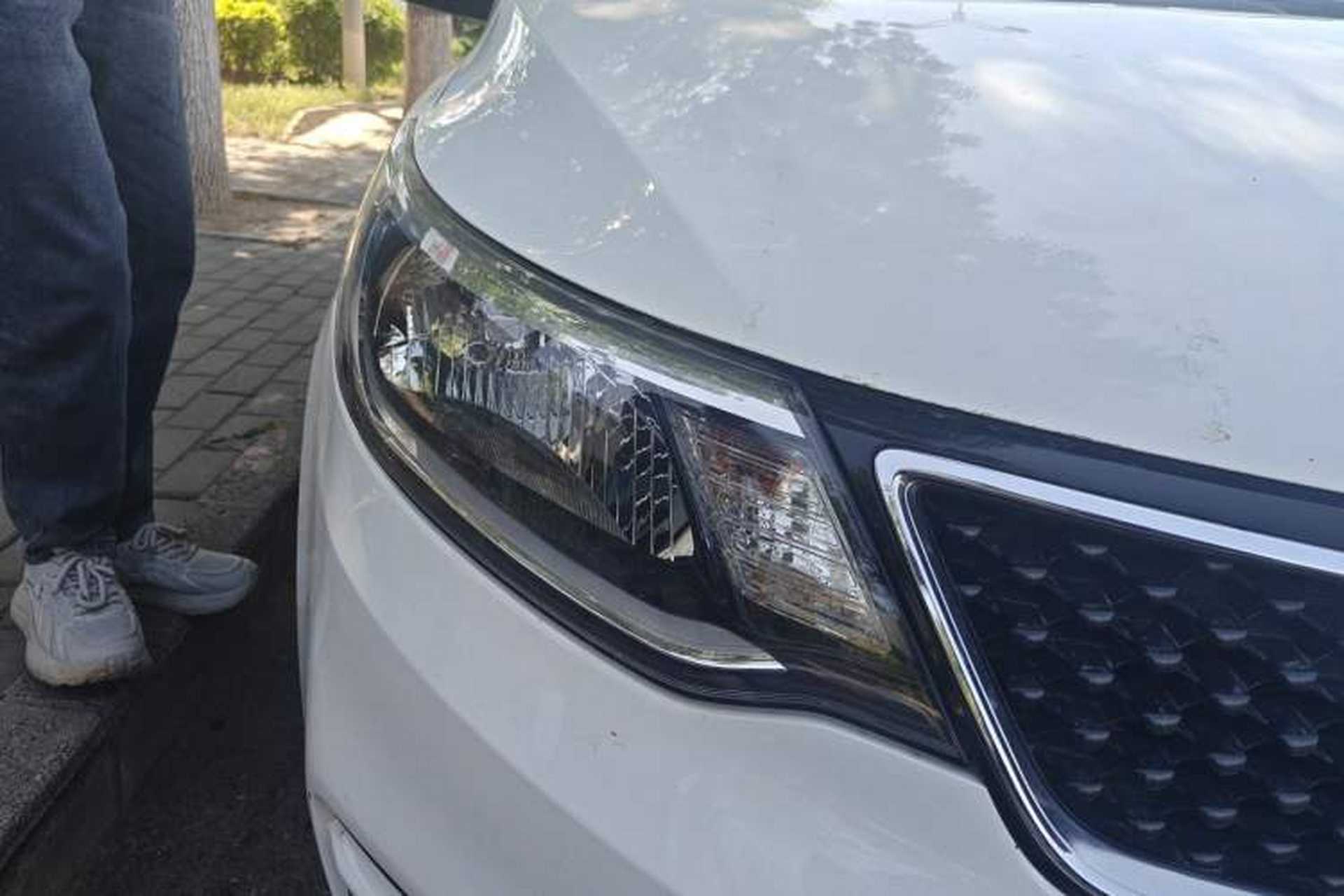 Used Kia K2 2015 Sedan 1.4L Automatic GLS Exterior 6